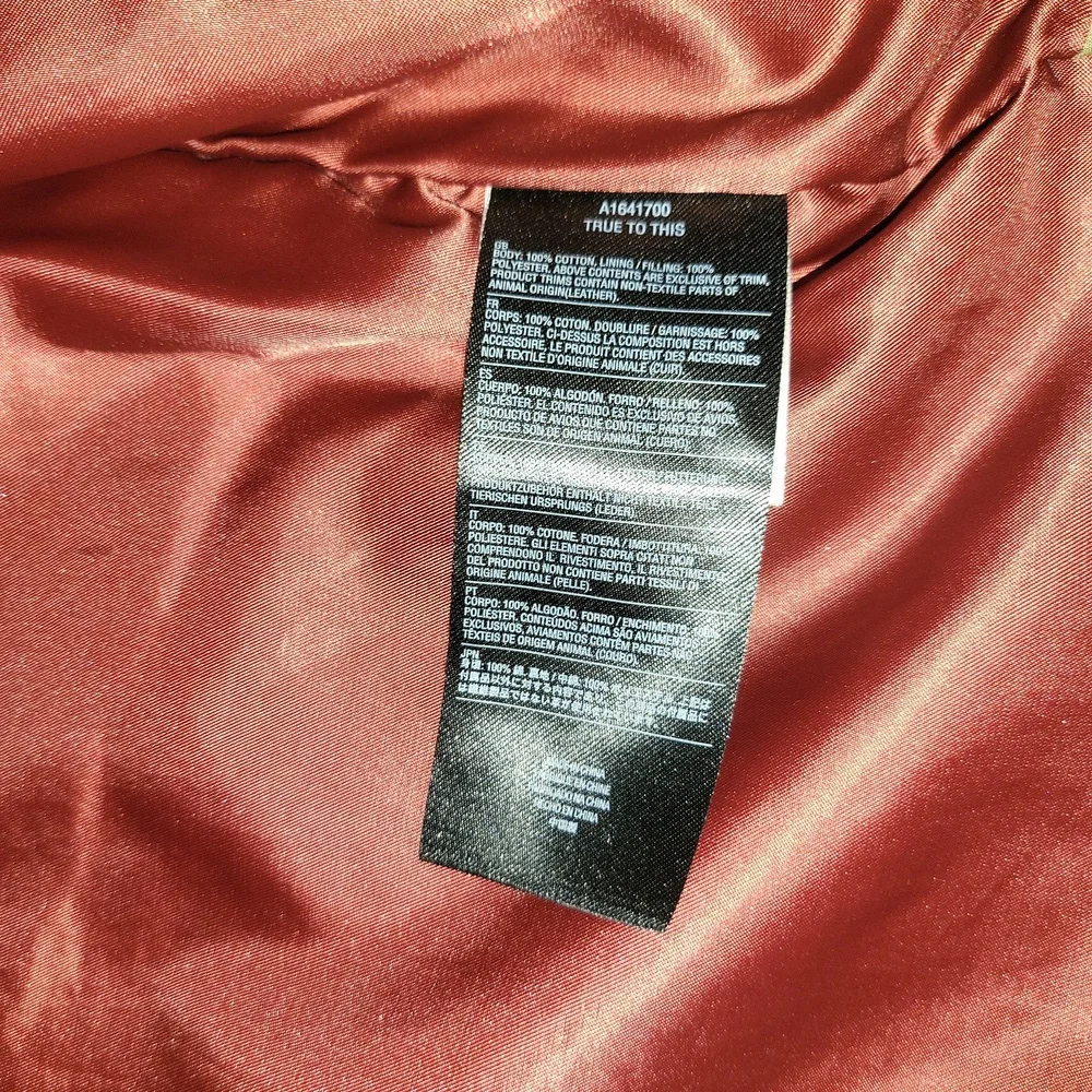 Volcom Jacket - Picture 8 of 8